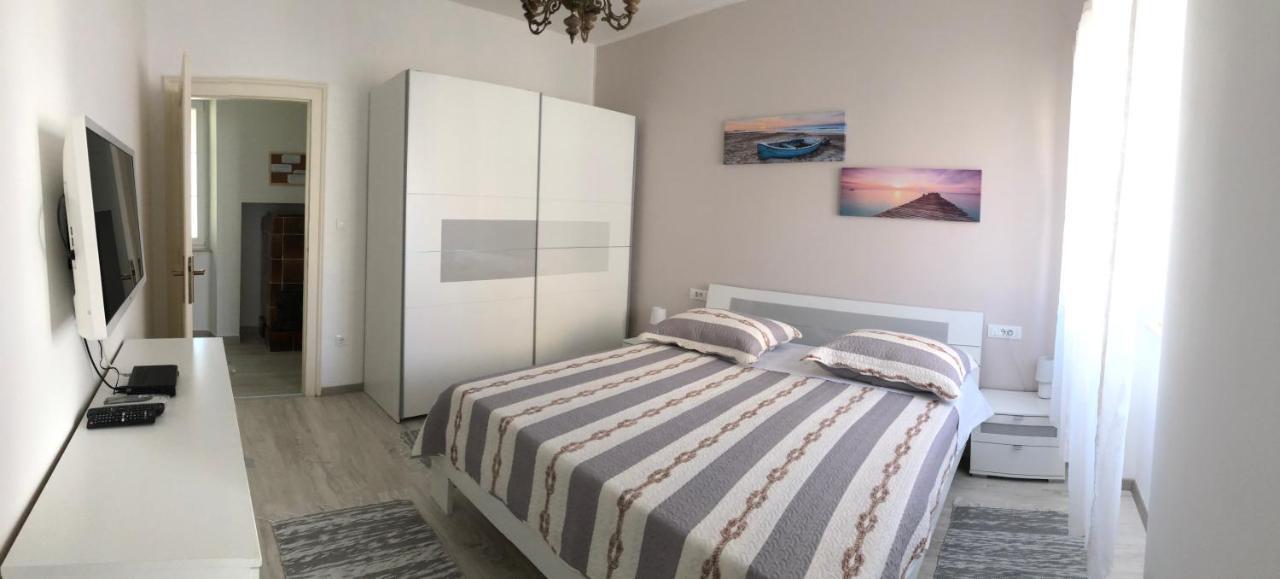 Apartment Batinica Sibenik Bagian luar foto