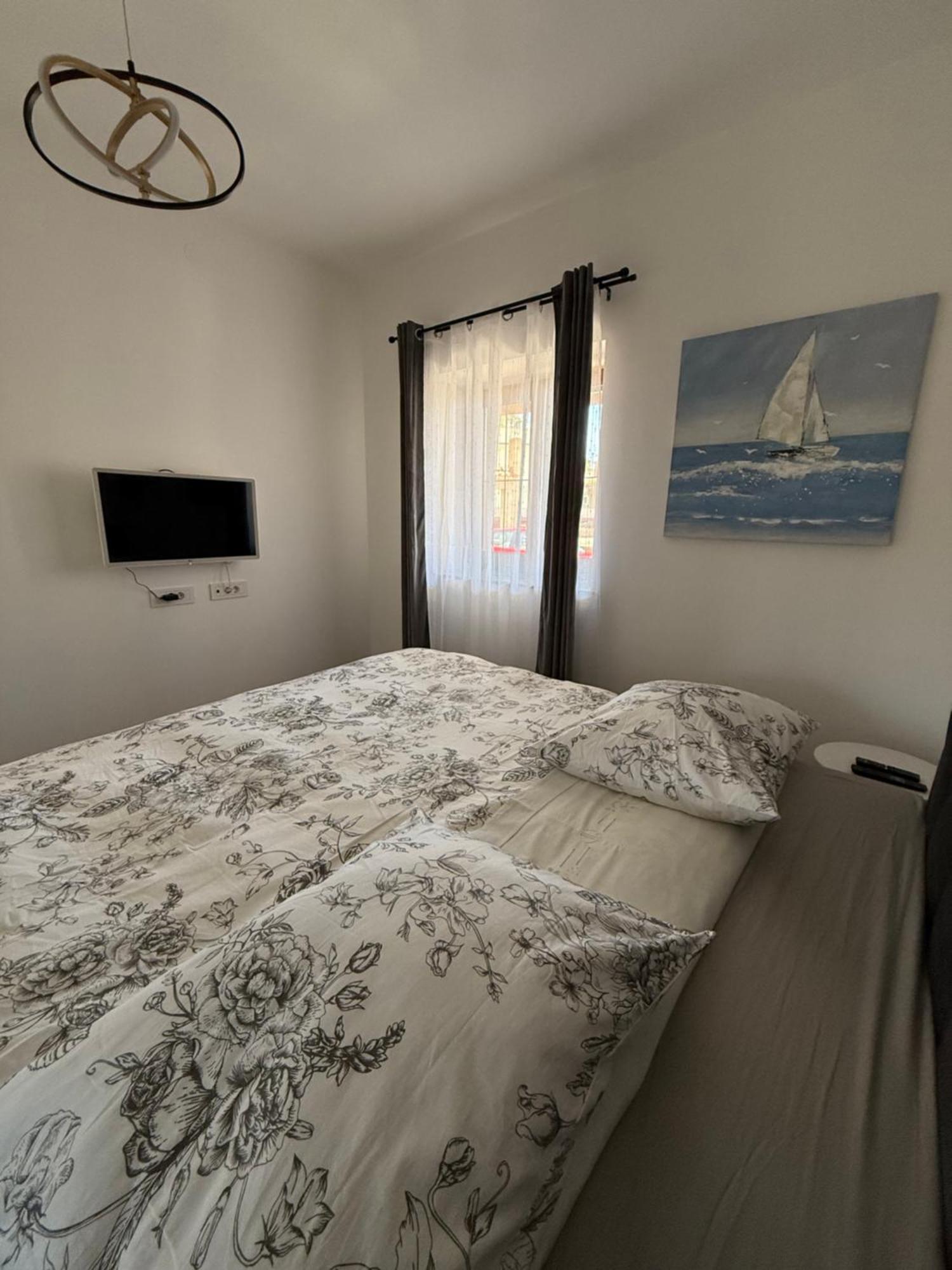 Apartment Batinica Sibenik Bagian luar foto