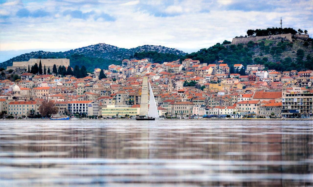 Apartment Batinica Sibenik Bagian luar foto