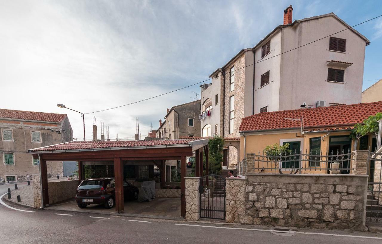 Apartment Batinica Sibenik Bagian luar foto